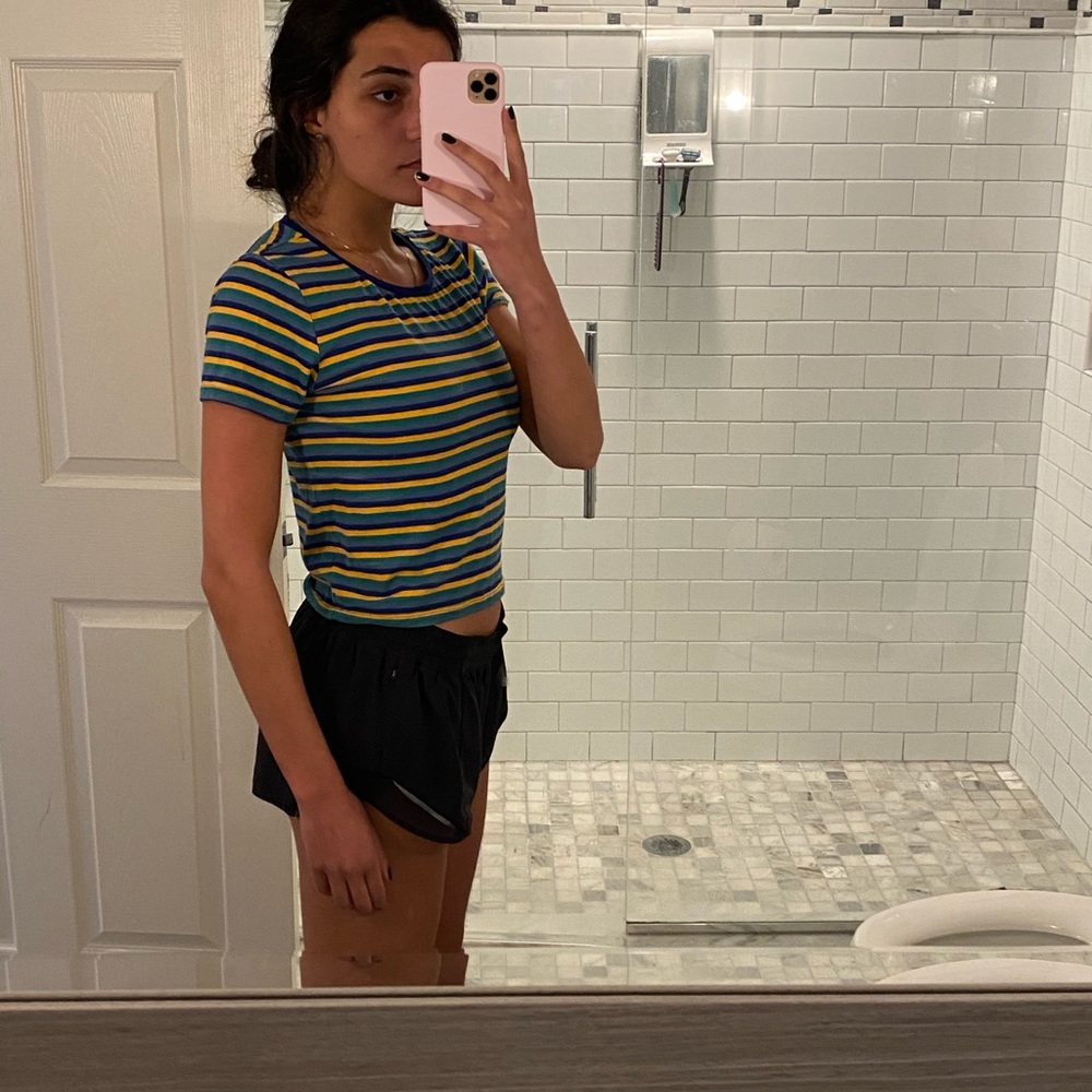 Crop top - Picture 2 of 2